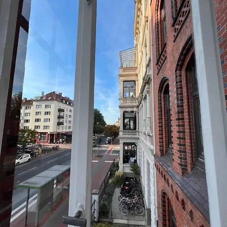 In The City, Free Parking + Breakfast