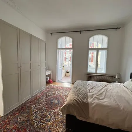 In The City, Free Parking + Breakfast Appartement Hanovre